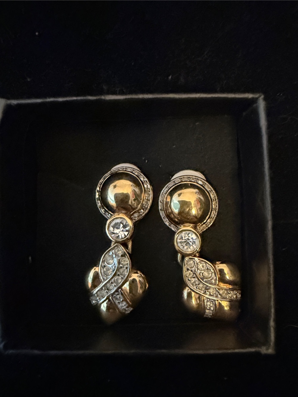 Nina Ricci Gold-Tone Heart Drop Clip On Earrings with Crystal Accents - Picture 4 of 5